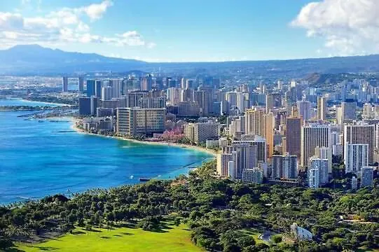 Spacious Waikiki Condo 1 Block From Beach With Full Kitchen And Free Parking 호놀룰루 0*,